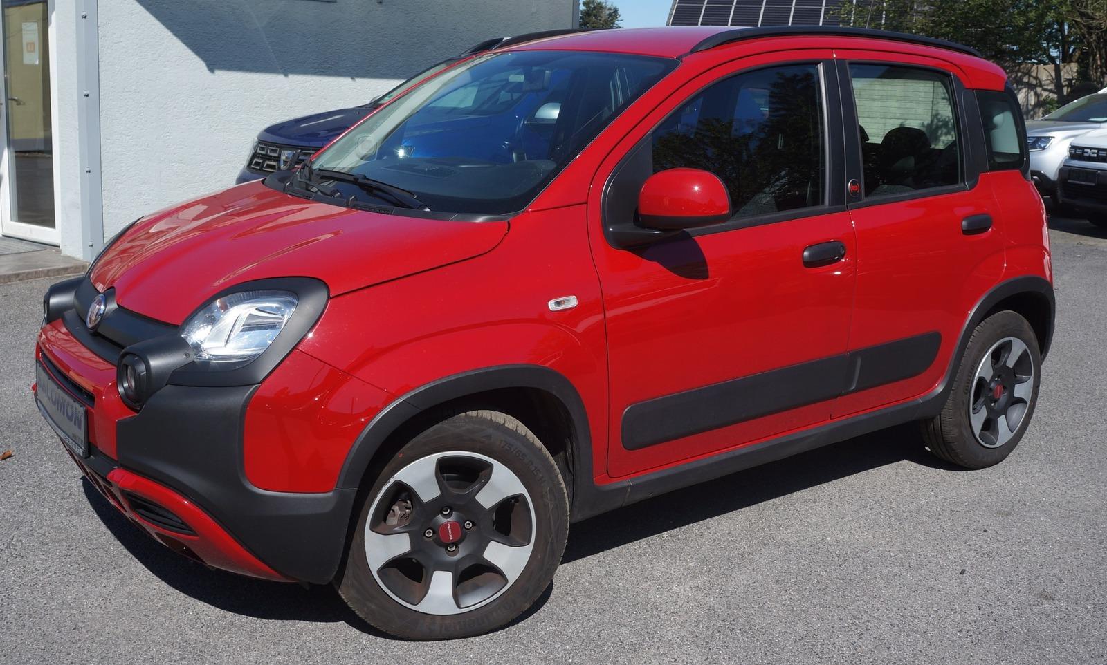 Fiat Panda RED Cross Hybrid 5-Sitzer 52KW