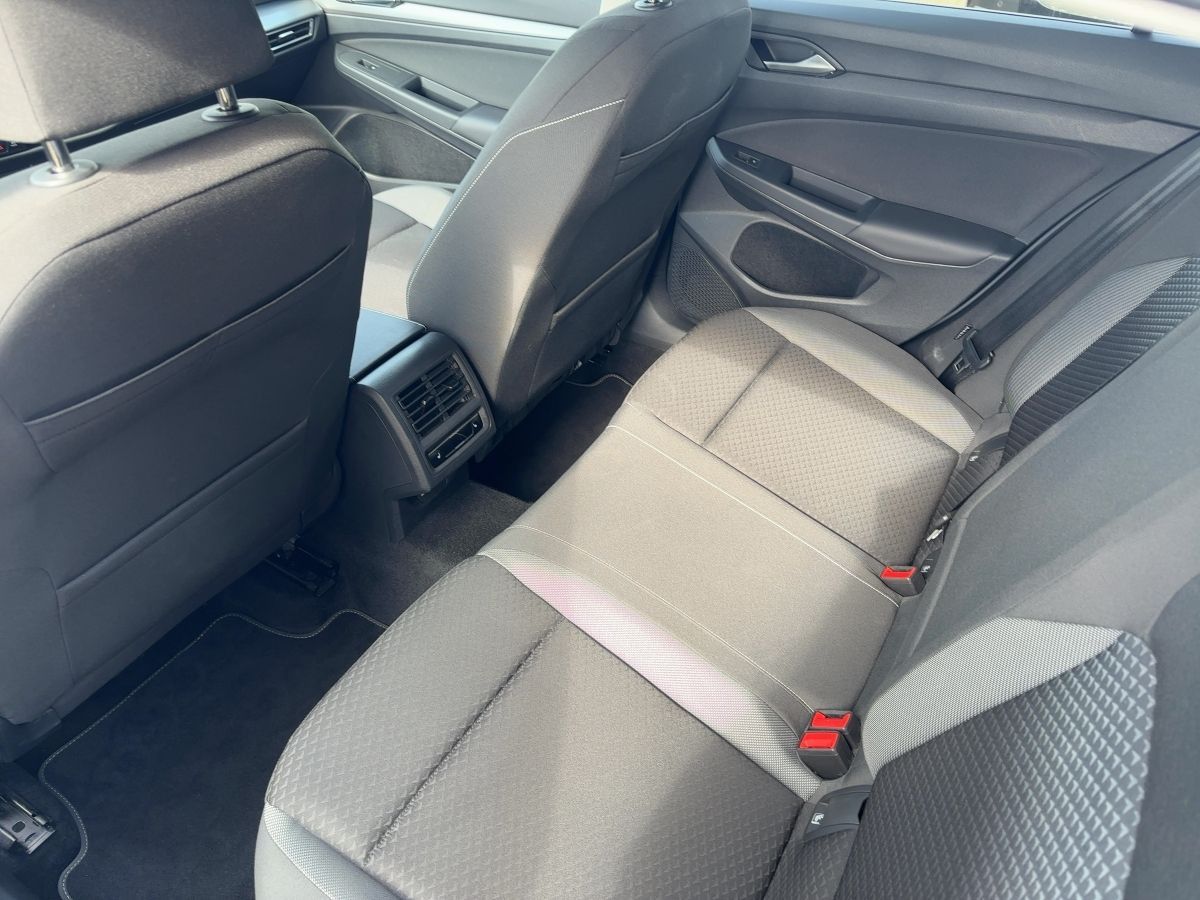 Volkswagen Golf - Bild 8