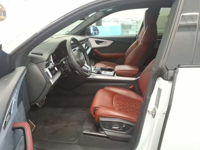 Audi SQ8 - Bild 4