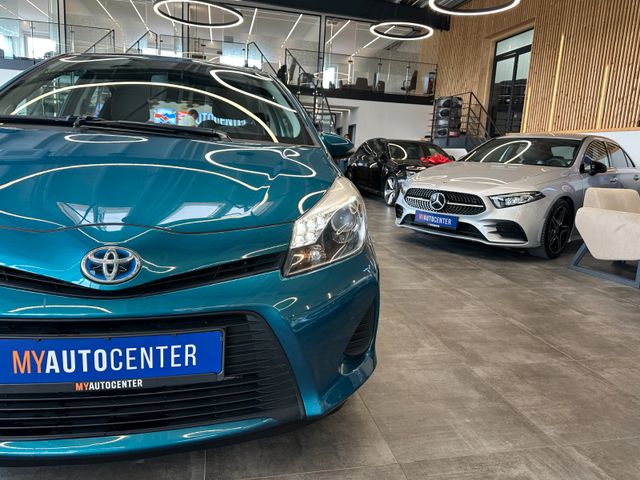 Toyota Yaris Hybrid Life *Navi*Klima*