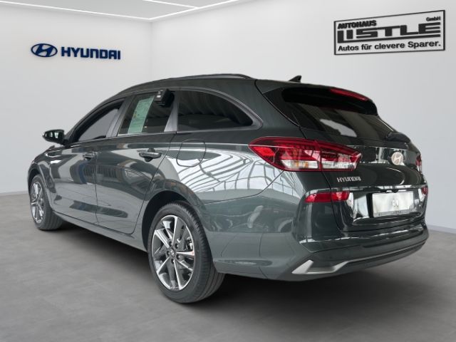 Fahrzeugabbildung Hyundai i30cw Advantage MY25 Plus-Paket NAVI+PDC vorne u