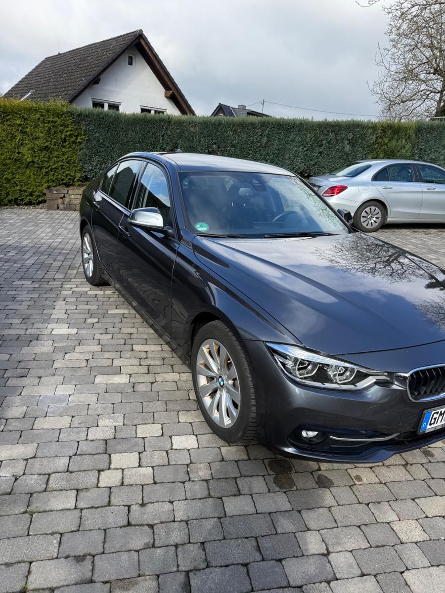 BMW 320 3 Limousine 320 d xDrive Sport Line