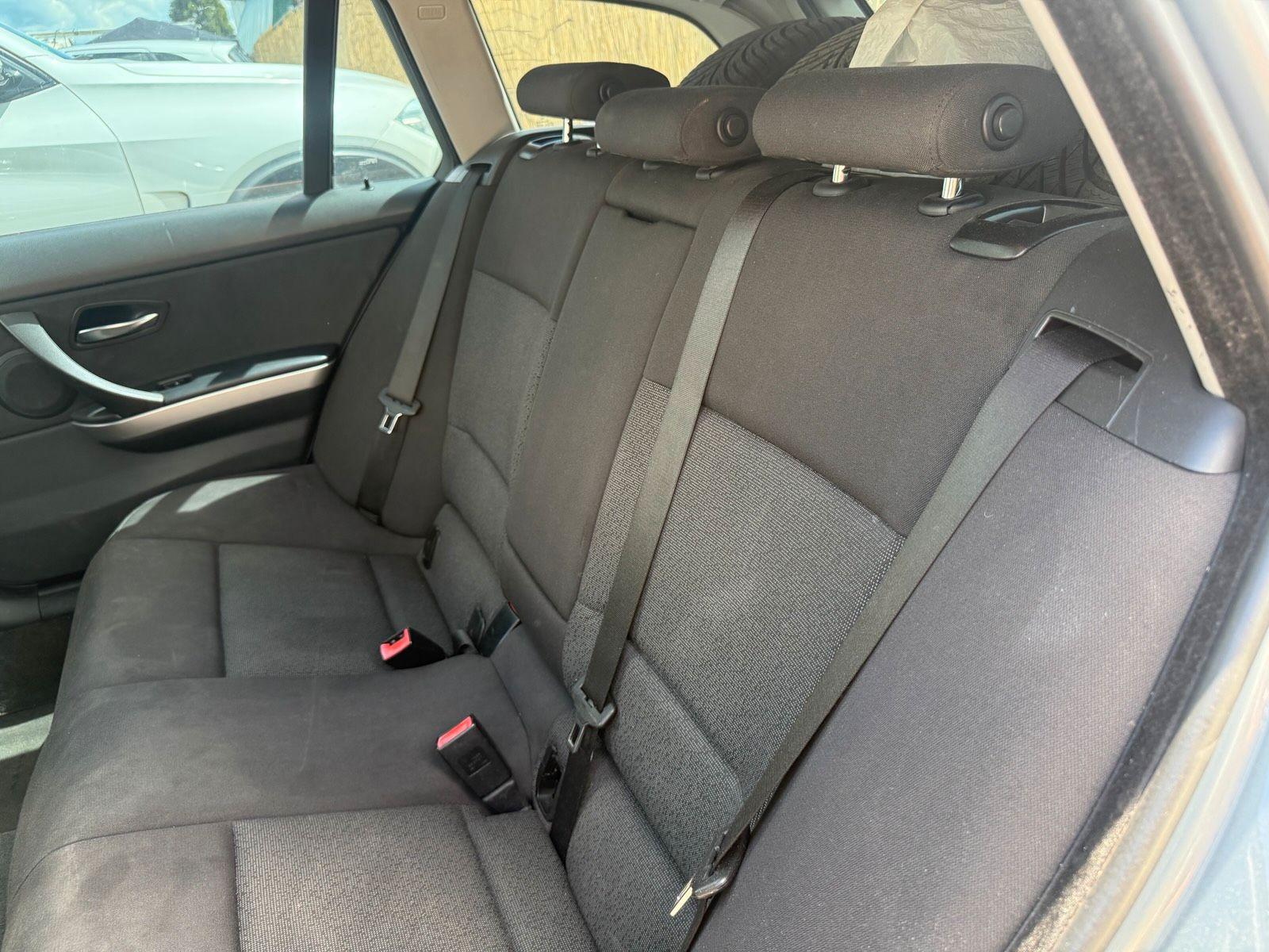 BMW 320 2006 — photo 11
