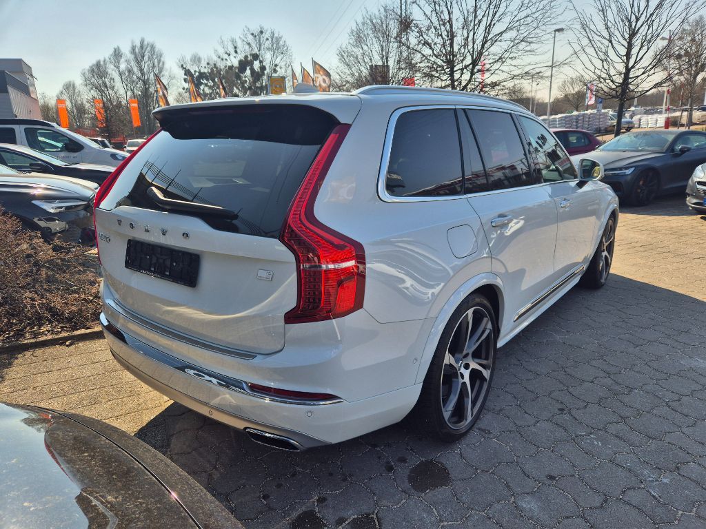 Fahrzeugabbildung Volvo XC90 Rech. T8 AWD Inscription+Luft+22Zoll+Akusti