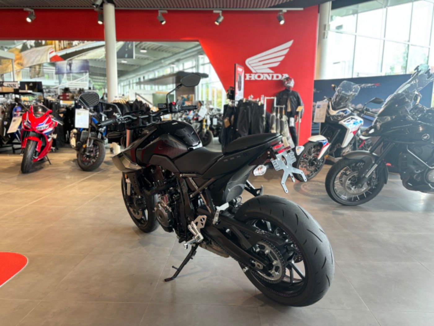 Fahrzeugabbildung Suzuki GSX 8 S  GSX 800