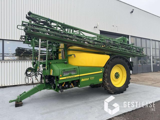 John Deere R962I