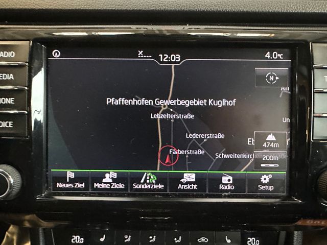 Skoda Superb Combi Style 4x4 *Shz*PDC*AHK*