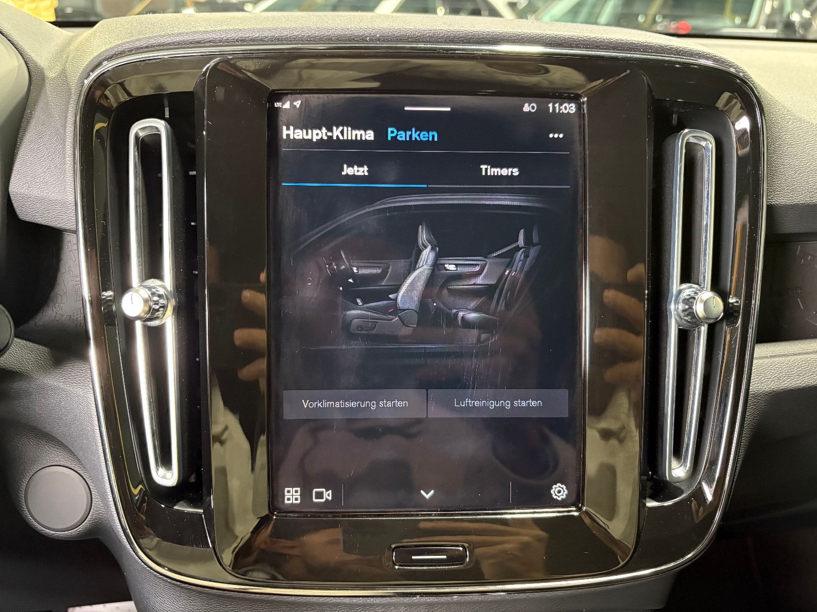 Fahrzeugabbildung Volvo XC 40 Core Plus Recharge Electric/KAMERA/CARPLAY