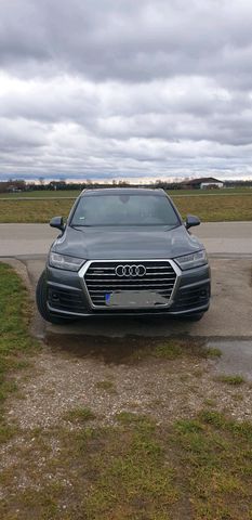 Audi Q7 2016