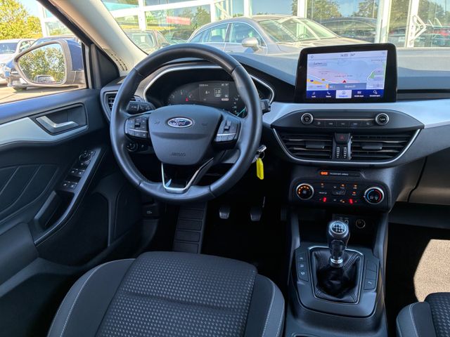 Fahrzeugabbildung Ford Focus Turnier 1,5 EcoB >KAM/NAV/LED/PDC/Sitzheiz