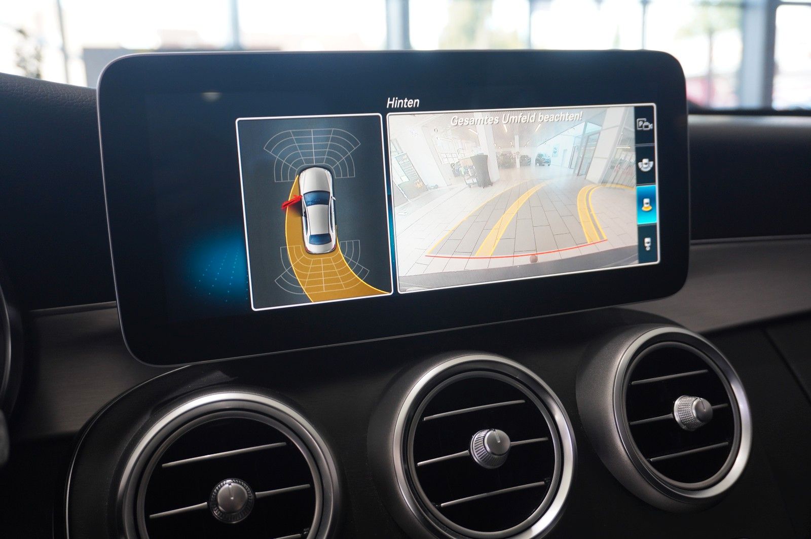 Fahrzeugabbildung Mercedes-Benz C 220 D LIM. AVANTGARDE NAVI/LED/KAMERA/SHZ/AHK