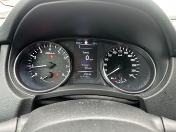 Nissan Qashqai - 12