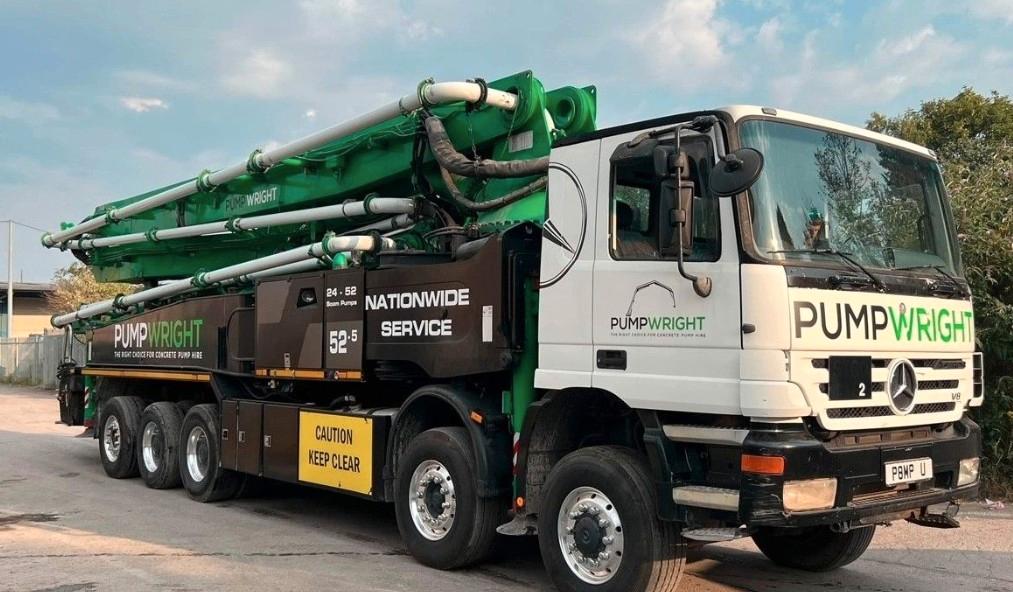Mercedes-Benz 5048 Actros V8, Putzmeister 52/5