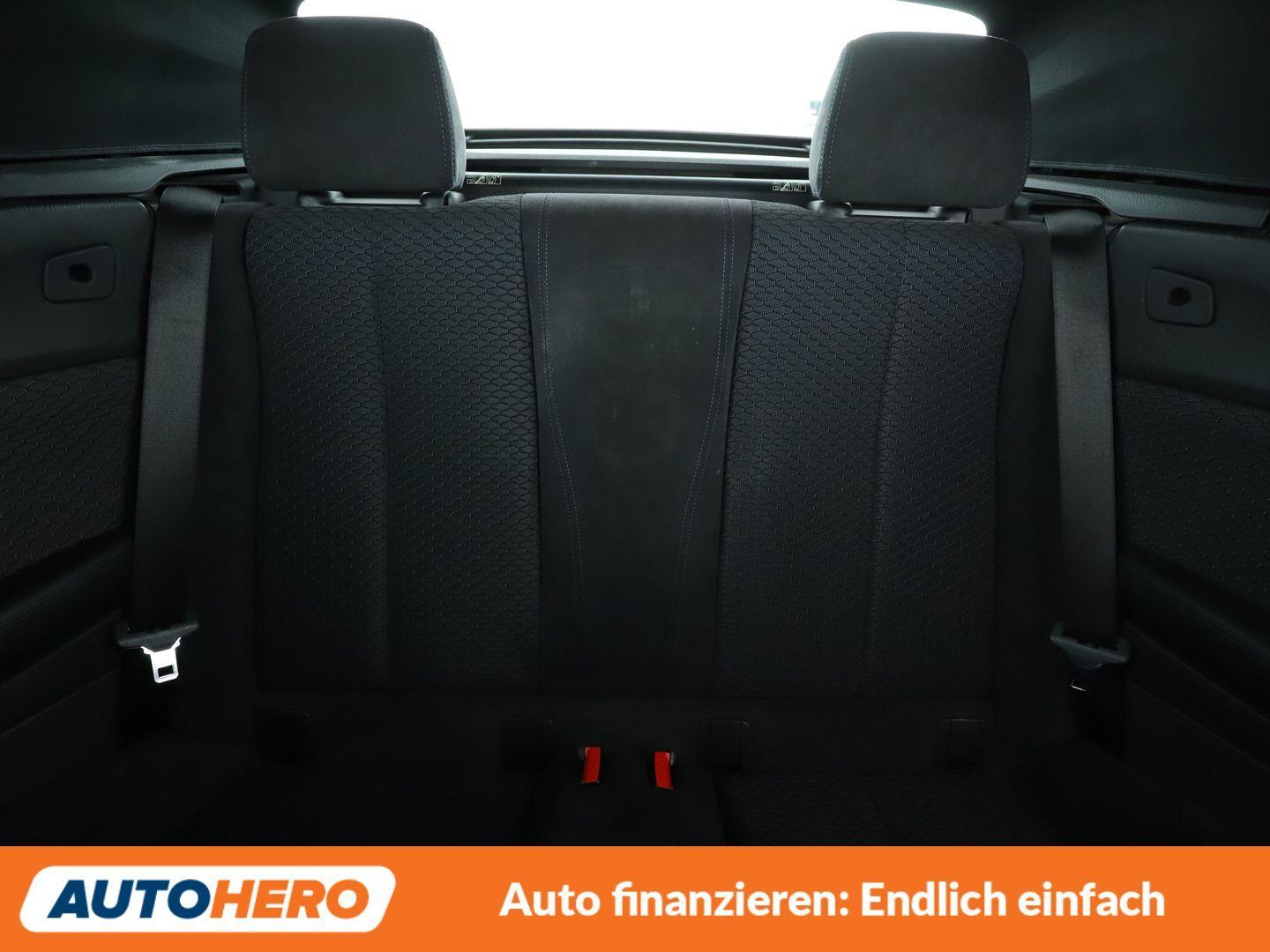 BMW 220i M Sport Aut.*NAVI*LED*PDC*TEMPO*SHZ*ALU*
