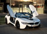 BMW i8 Roadster - - : Plug-In Hybrid, Cabrio, Automatik
