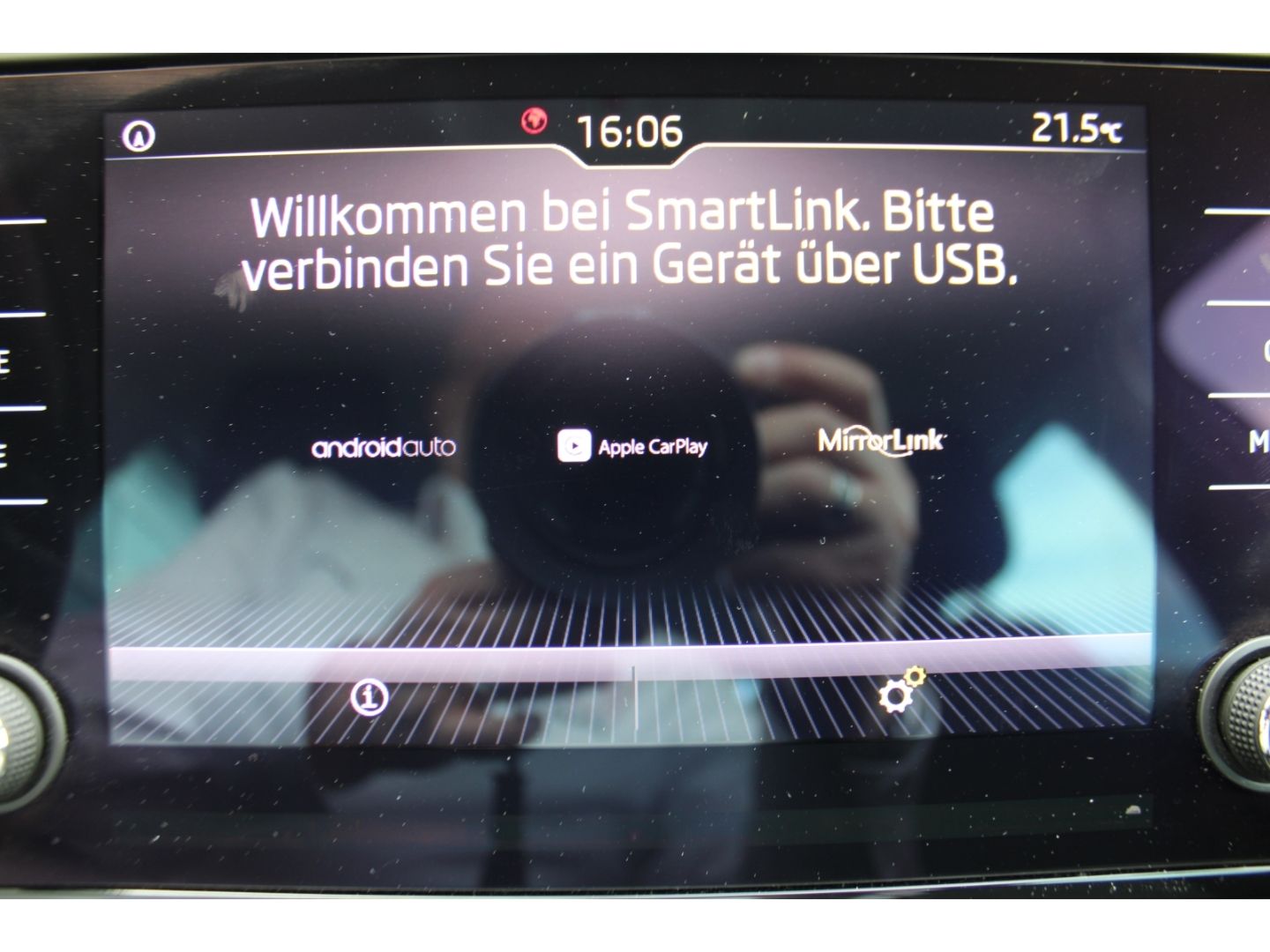 SKODA Octavia Soleil 2.0 TDI Combi LED GRA RFK SHzg AH - Image 21