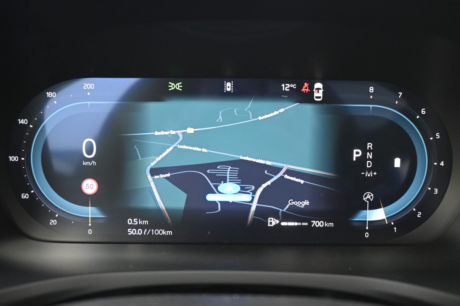 Fahrzeugabbildung Volvo V60 B4 DKG Plus Dark*FSHZG*H&K*360°*ACC*AHK