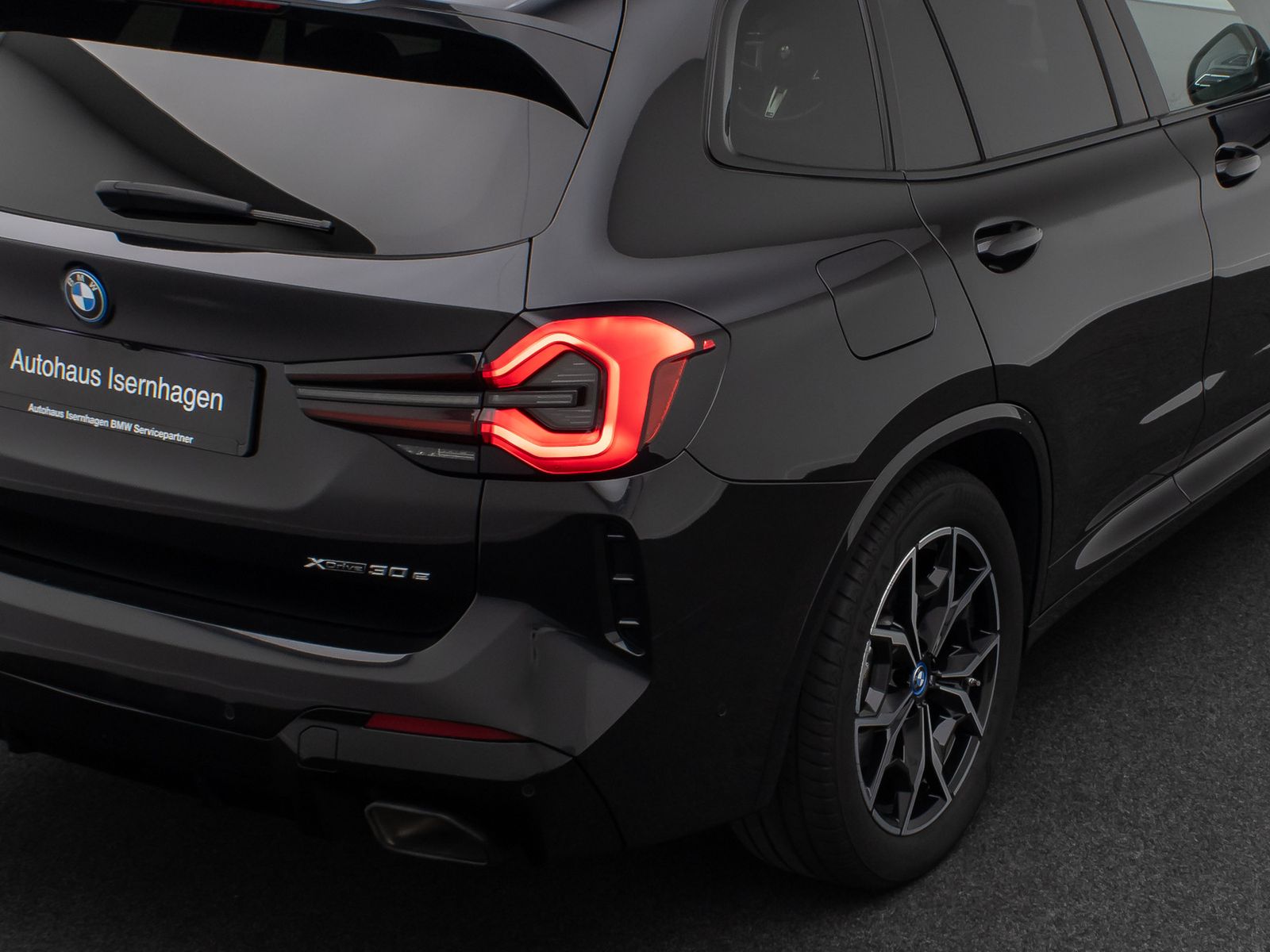 Fahrzeugabbildung BMW X3 xD30e M Sport 360&deg;HUD DAB H/K Panorama 19Zoll