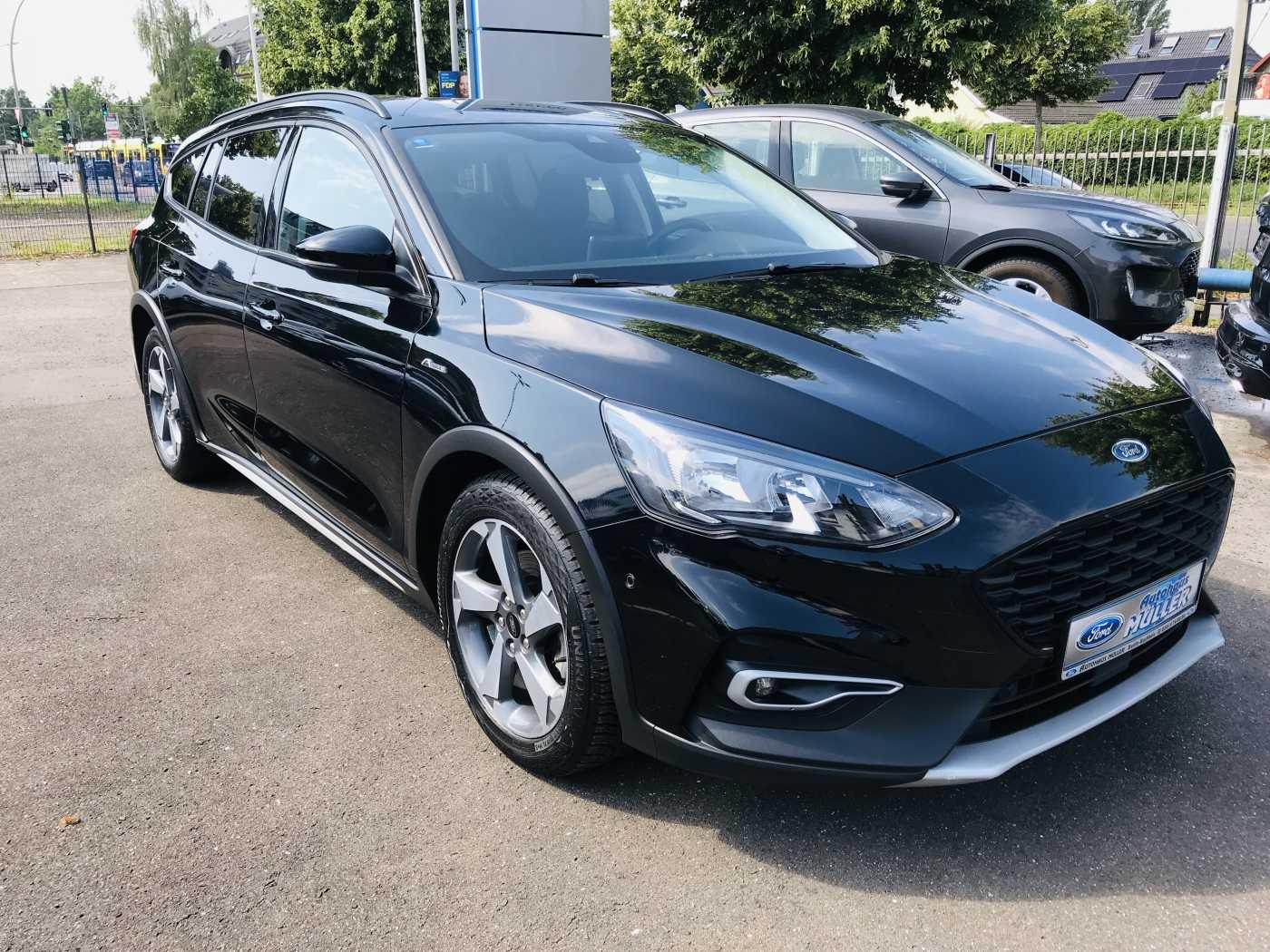Ford Focus Turnier 1.5 EcoB.''Active''Navi,PDC,AHK