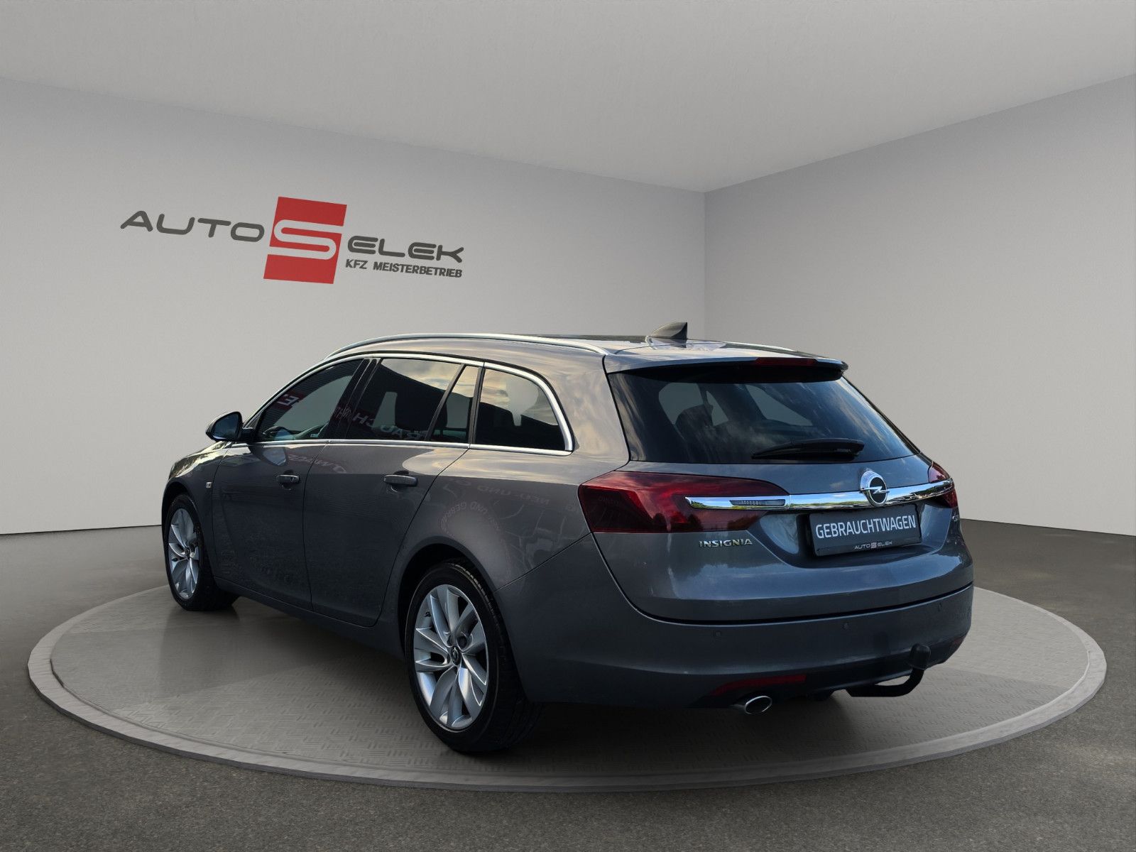 Fahrzeugabbildung Opel Insignia A Sports Tourer Innovation Automatik