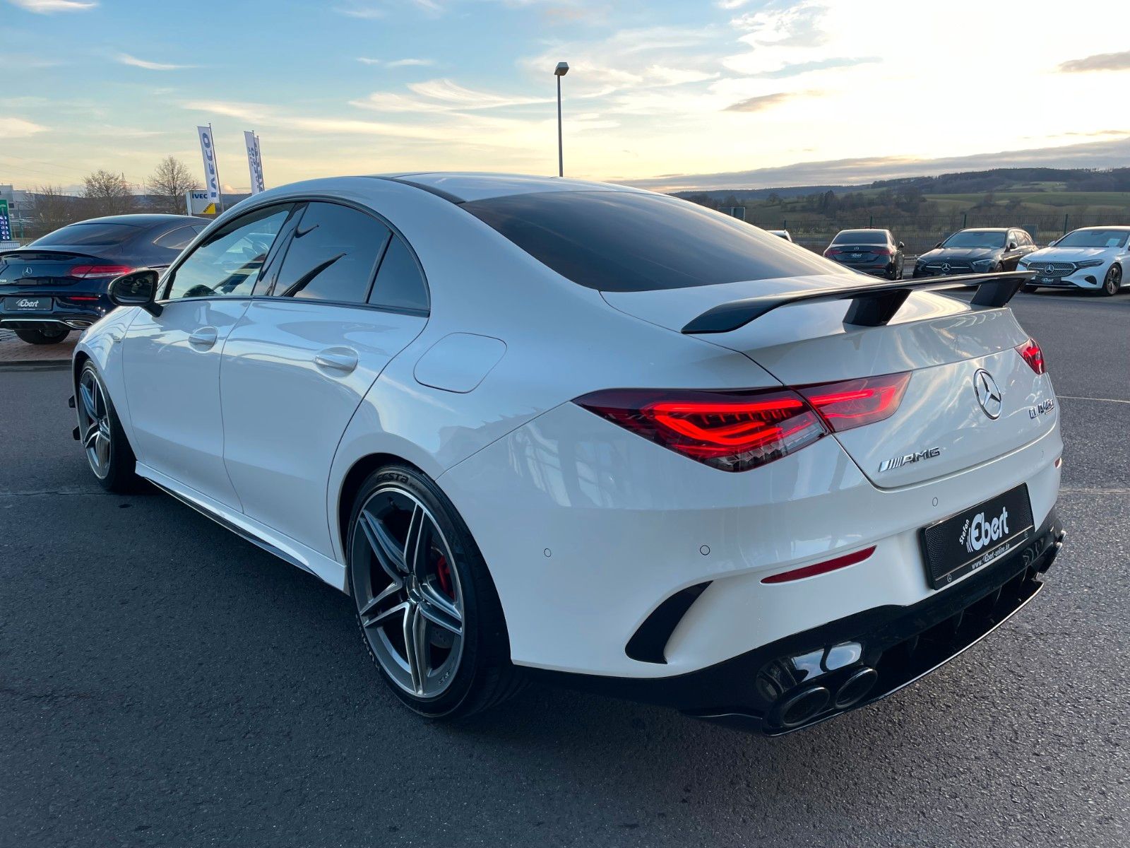 Fahrzeugabbildung Mercedes-Benz CLA 45 S AMG+Aero+Pano+HUD+Burm+Memory+MultiB