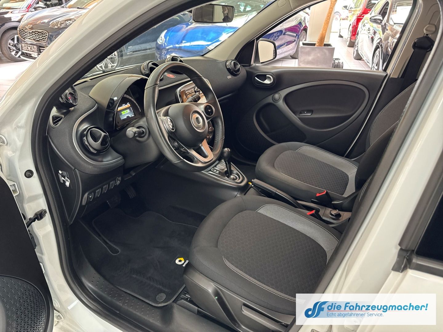 Fahrzeugabbildung Smart forfour electric drive EQ Klimaautom DAB Notbrem