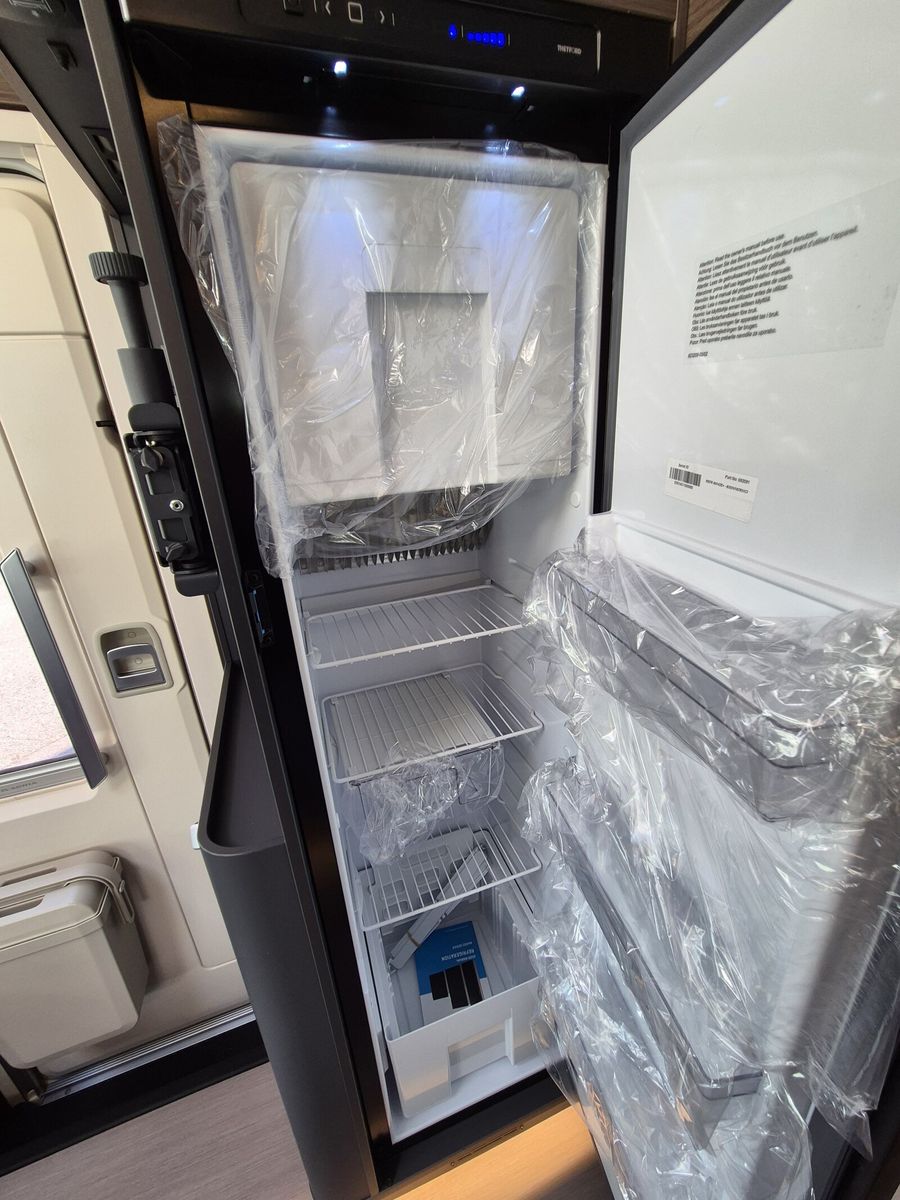 Fahrzeugabbildung Adria Sonic Supreme 700 DL Alde,LED,Backofen,Navi+RFK