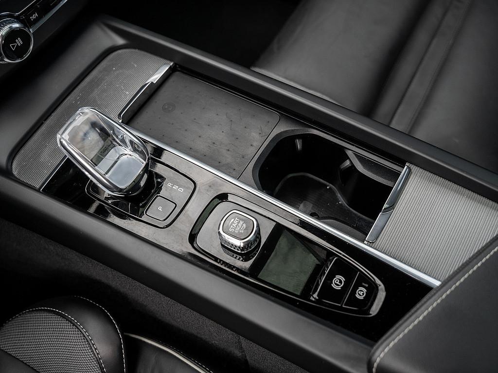 Volvo XC60 B5 AWD Ultimate Dark, миниатюра 19