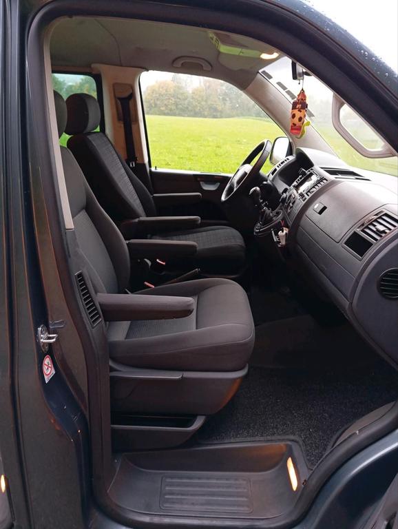 Volkswagen T5 Caravelle