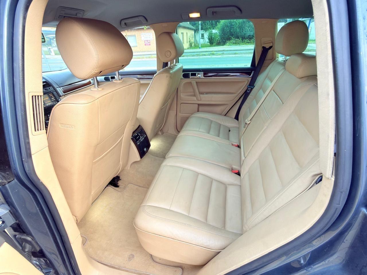 Volkswagen Touareg 2004 — photo 8