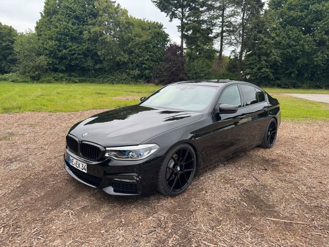 BMW Bmw G30 M Paket 520d