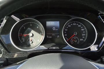 Volkswagen Touran  2.0 TDI BMT DSG S&S Sound-Plus 7-Sitzer
