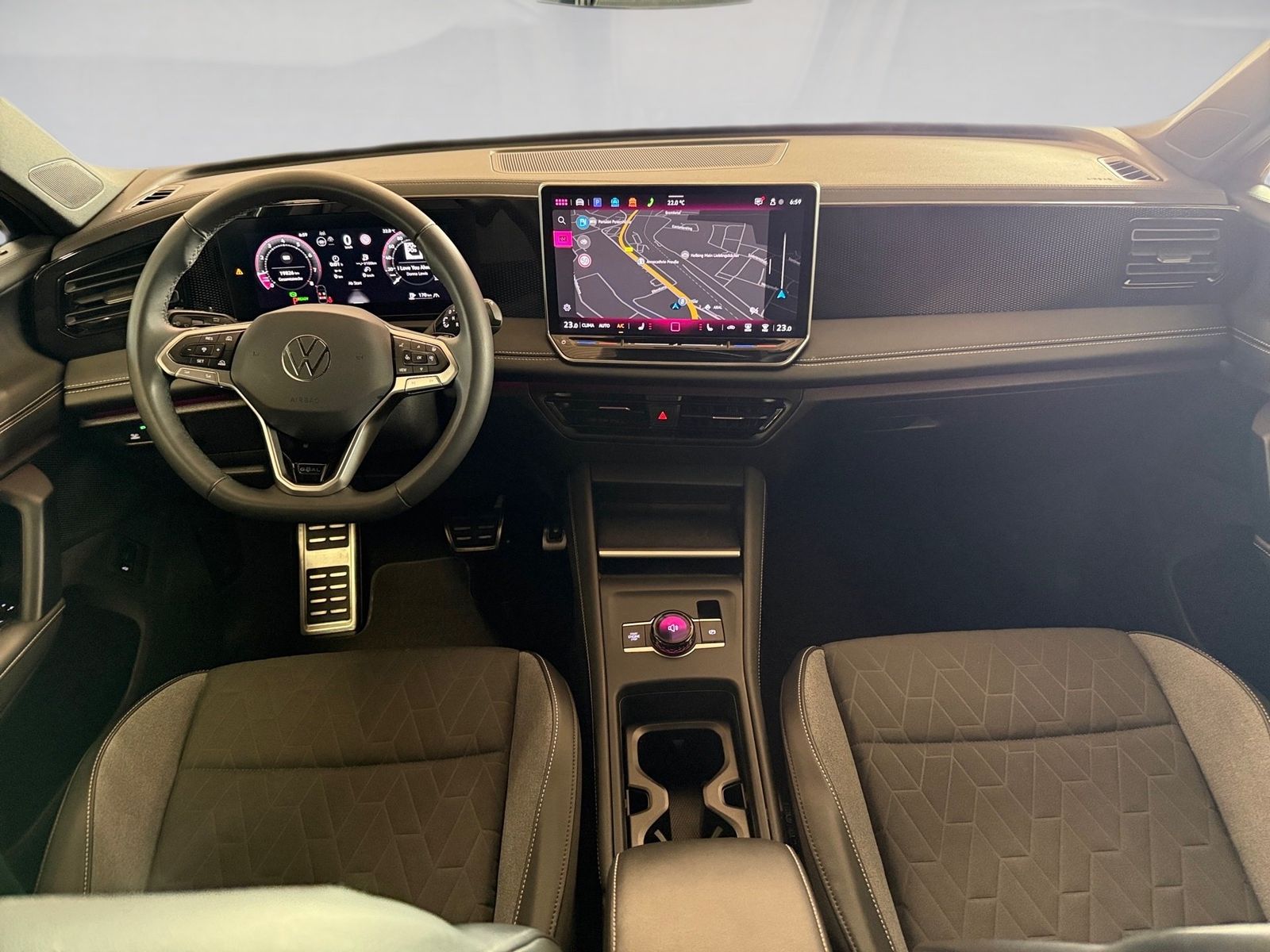 Volkswagen Tiguan - Bild 19