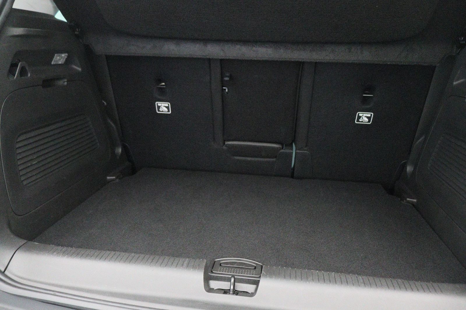 Fahrzeugabbildung Opel Crossland (X) 1.2 Ultimate Automatik