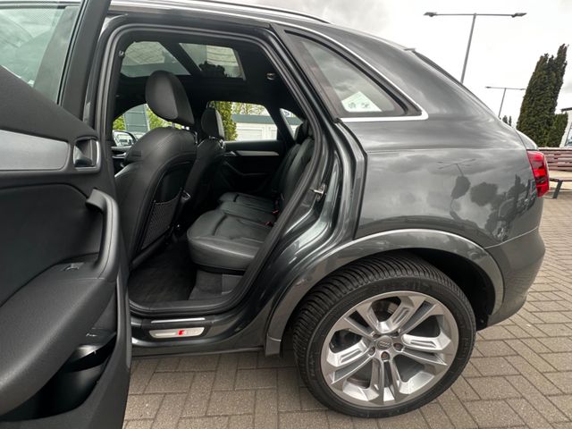 Audi Q3  2.0 TDI quattro S-LINE
