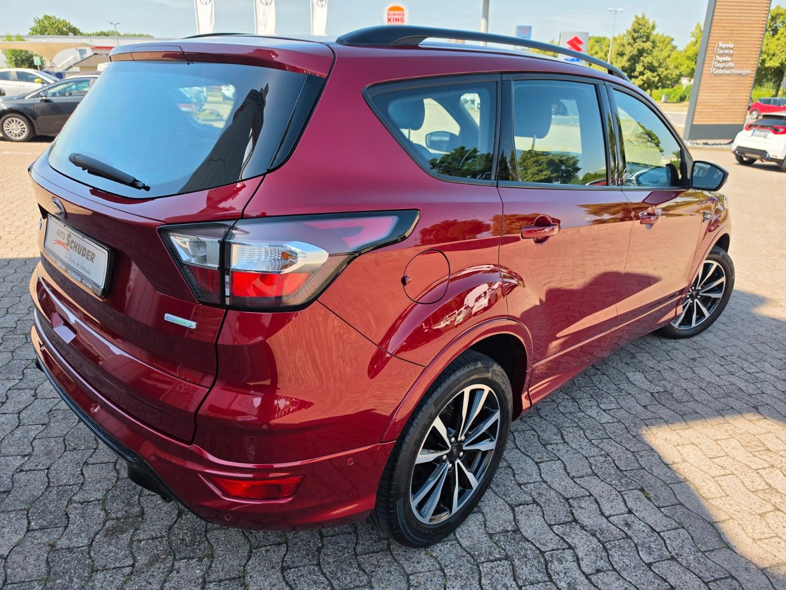 Ford Kuga ST-Line **VIELE EXTRAS**