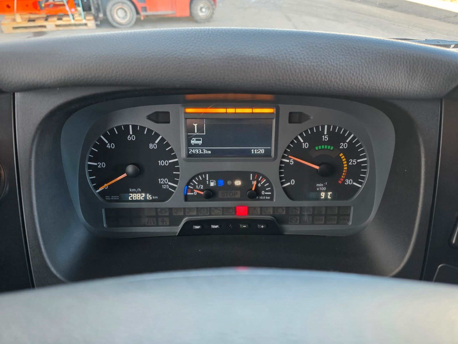 Fahrzeugabbildung Mercedes-Benz Axor 1829 A 4x4 Klima Standheizung 3 Sitze