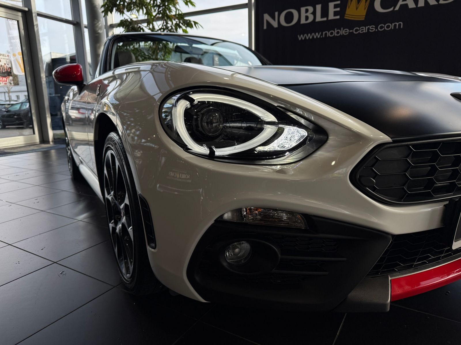 Fahrzeugabbildung Abarth 124 Spider BOSE LED LEDER ALU