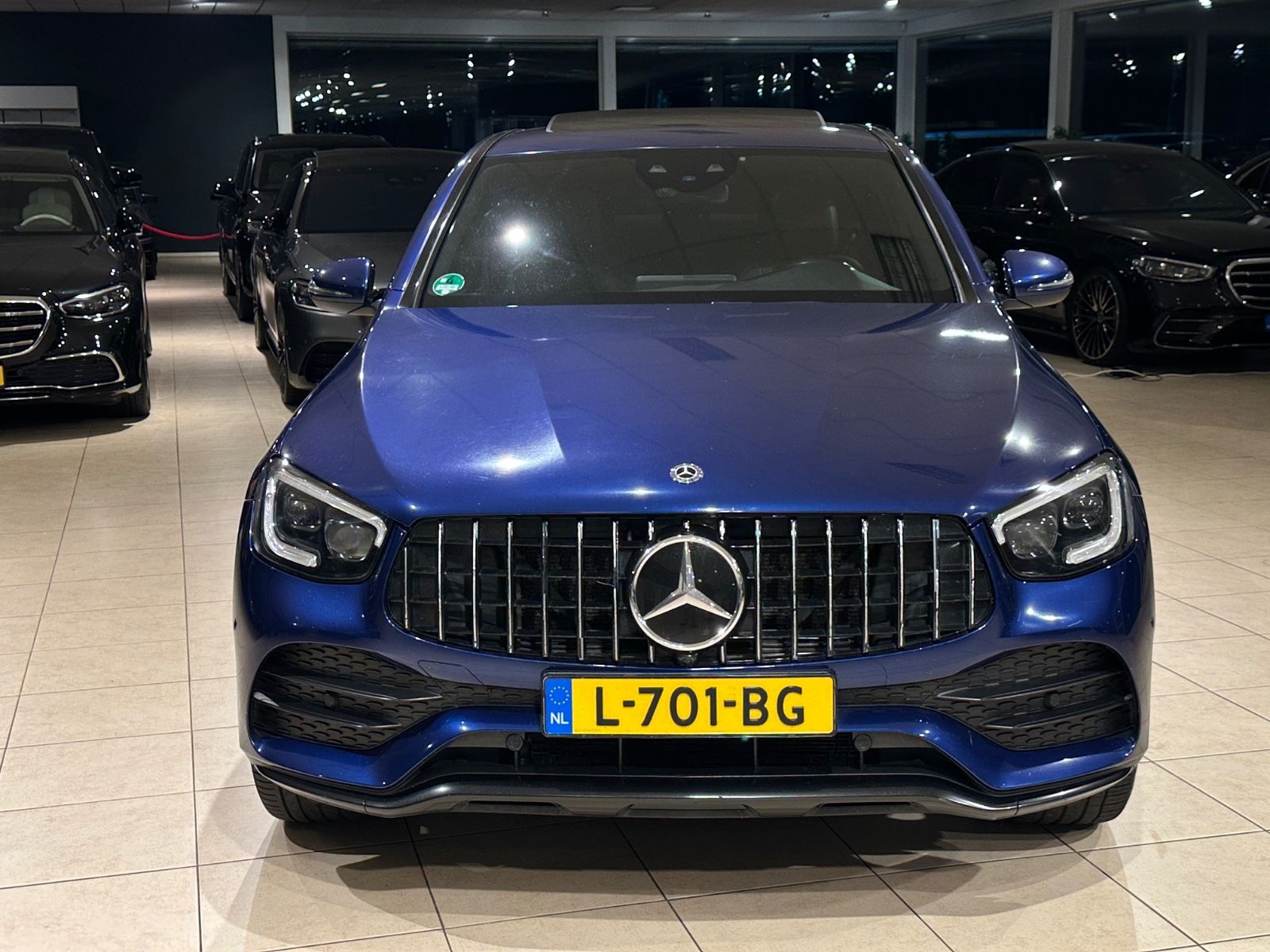 Mercedes-Benz GLC300 Coupe 4Matic/AMG/DISTR/AIRMATIC/BURMESTE imagem 3