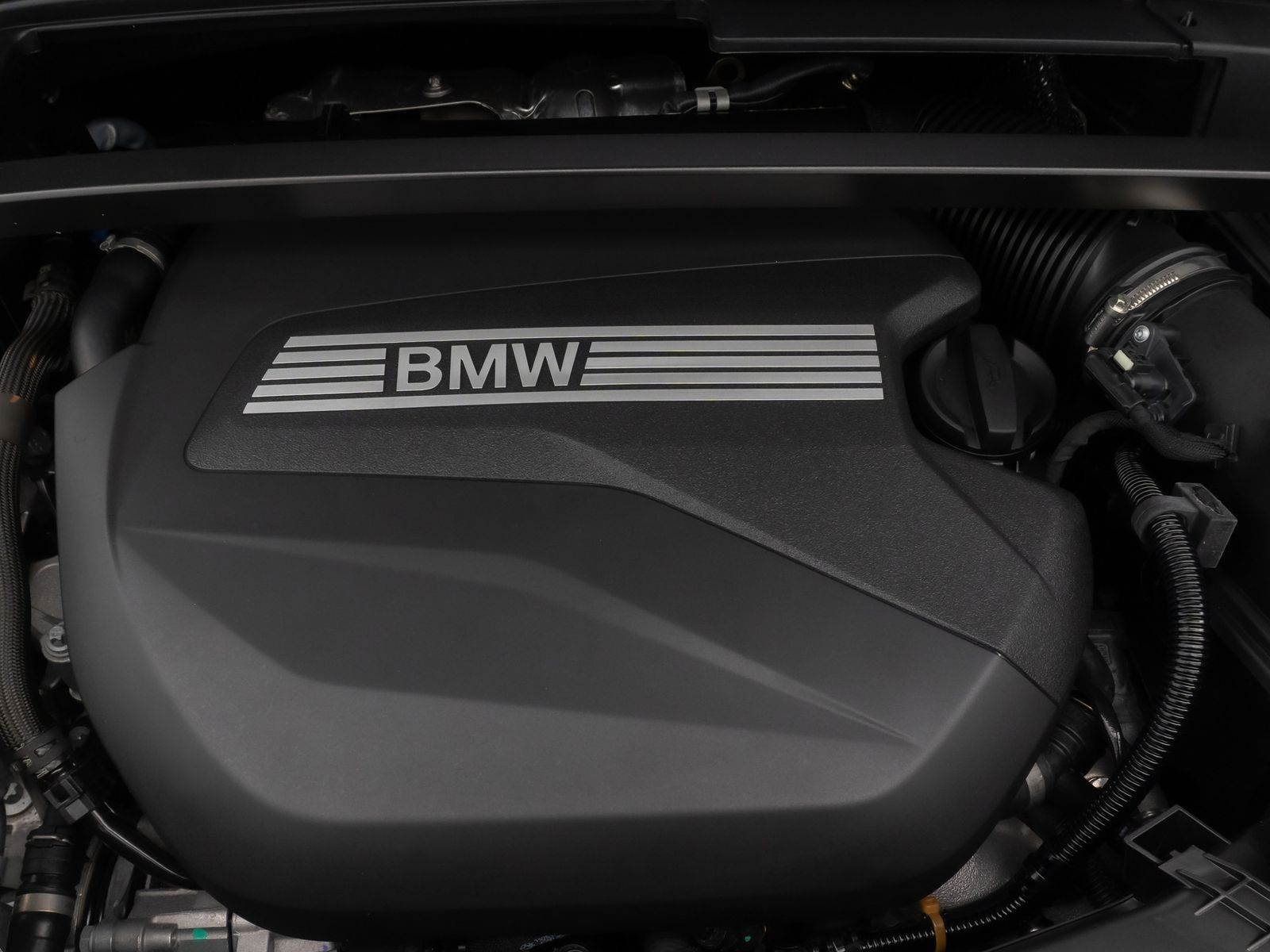 Fahrzeugabbildung BMW X1 sD18d M Sport Panorama Kamera DAB Komfort