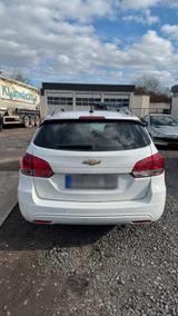 Chevrolet Cruze Automatic - Chevrolet Captiva Kombi Gebrauchtwagen