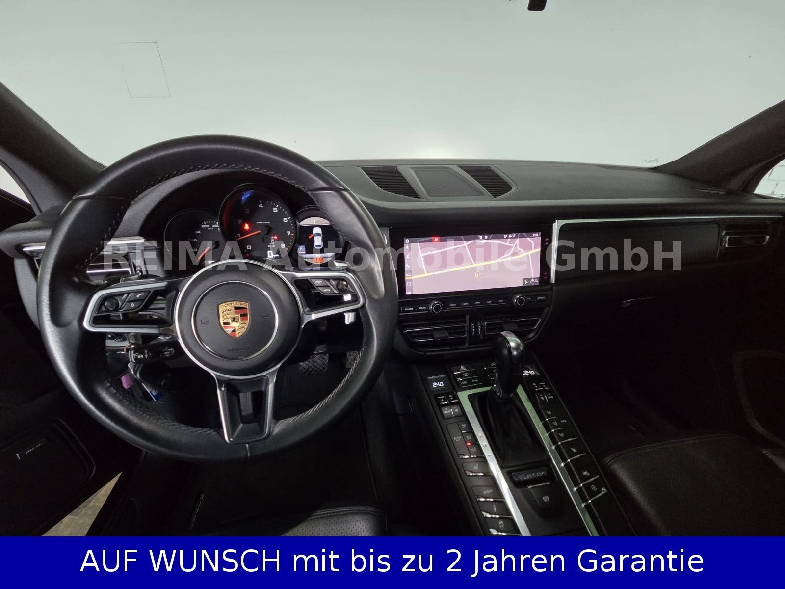 Fahrzeugabbildung Porsche Macan 2,0i, , LED, Standheizung, Luft, Pano