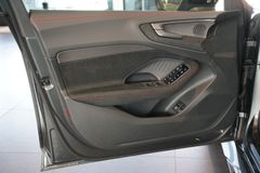 AUDI RS5 Avant | HuD | Keramik | Pano | Tech pro AUDI RS5 Avant | HuD | Keramik | Pano | Tech pro