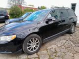 Volvo V70 2.5T Momentum  LPG - Volvo V70 mit Benzin-Antrieb: Kombi, 5t