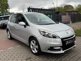 Renault Scenic Dynamique 1.5dCi*Navi*PDC*Tempomat*1.Hd - gebrauchte Renault Scenic aus dem Jahr 2012