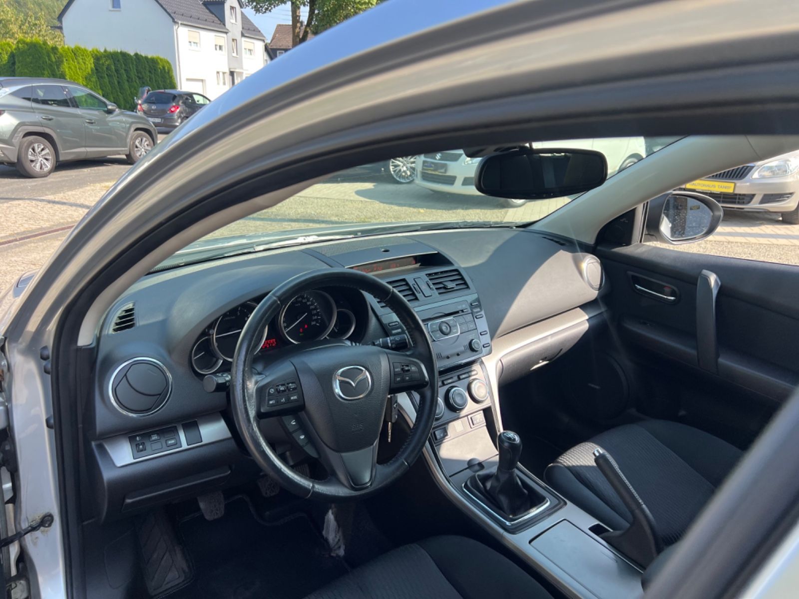 Fahrzeugabbildung Mazda 6 Kombi 2.0  Active * Totwinkel-Assistent *