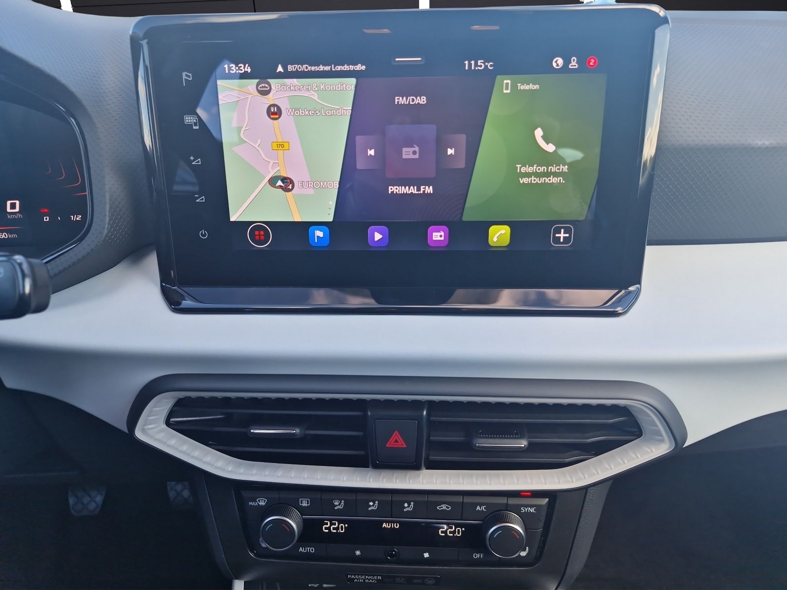 Fahrzeugabbildung SEAT Arona Road Edition 1.0 TSI LED KAMERA KLIMA