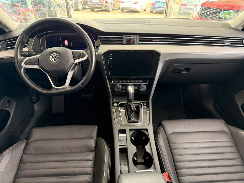 VW Passat Variant - Bild 12