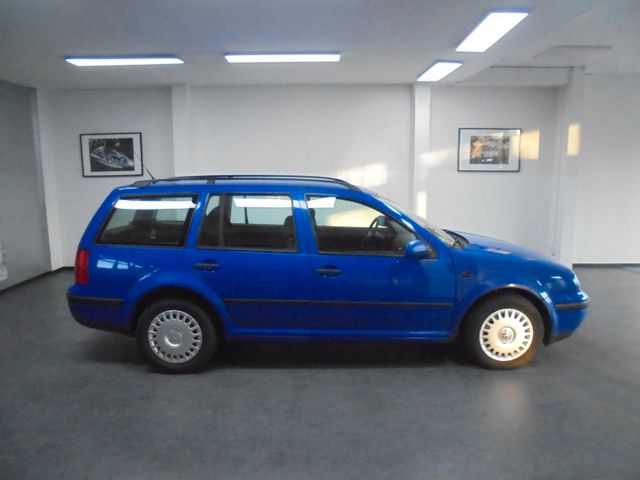 Volkswagen Golf 1.9TDI Edition Variant AHK TÜV 08/2025