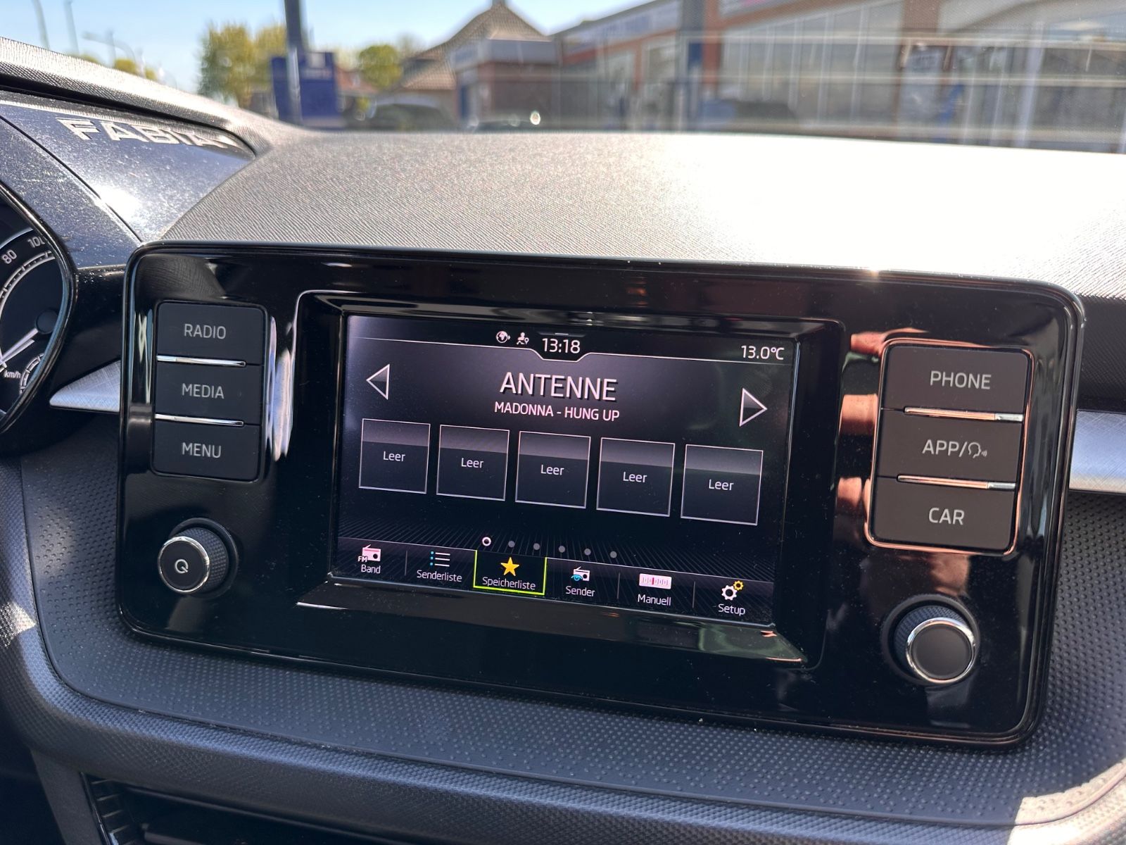Fahrzeugabbildung SKODA Fabia 1.0 MPI Ambition APP/Klima/GJR